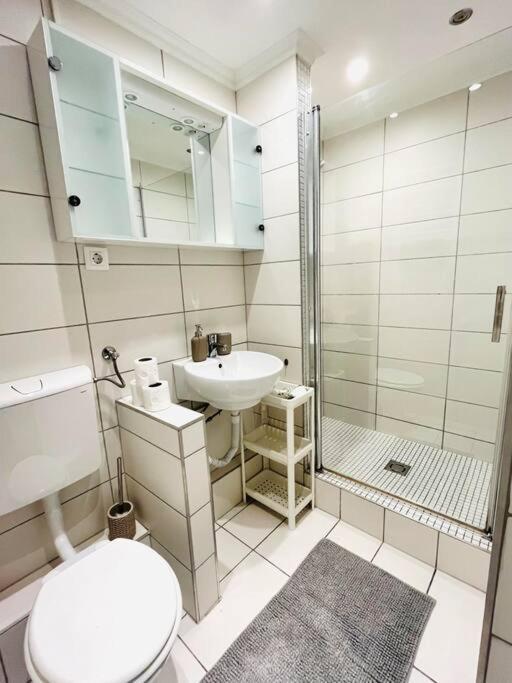 Kazy8 New Life Apartment Budapest Ngoại thất bức ảnh
